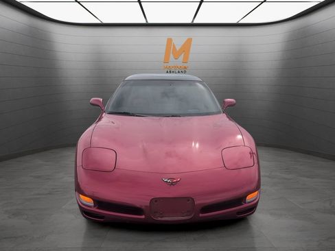 Used 2000 Chevrolet Corvette Coupe w/ Roof Pkg RWD image 8