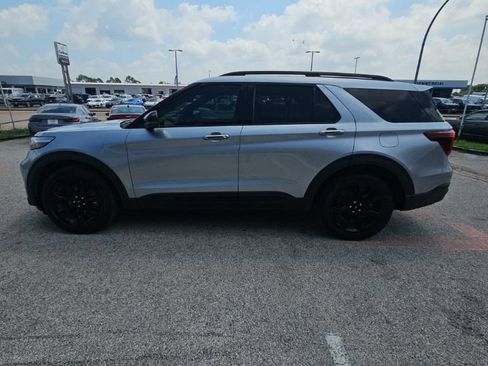 Used 2021 Ford Explorer ST w/ Equipment Group 401A AWD/4WD image 4