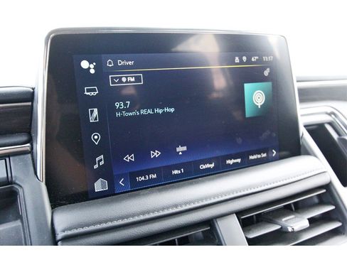 Used 2024 Chevrolet Suburban LT image 18