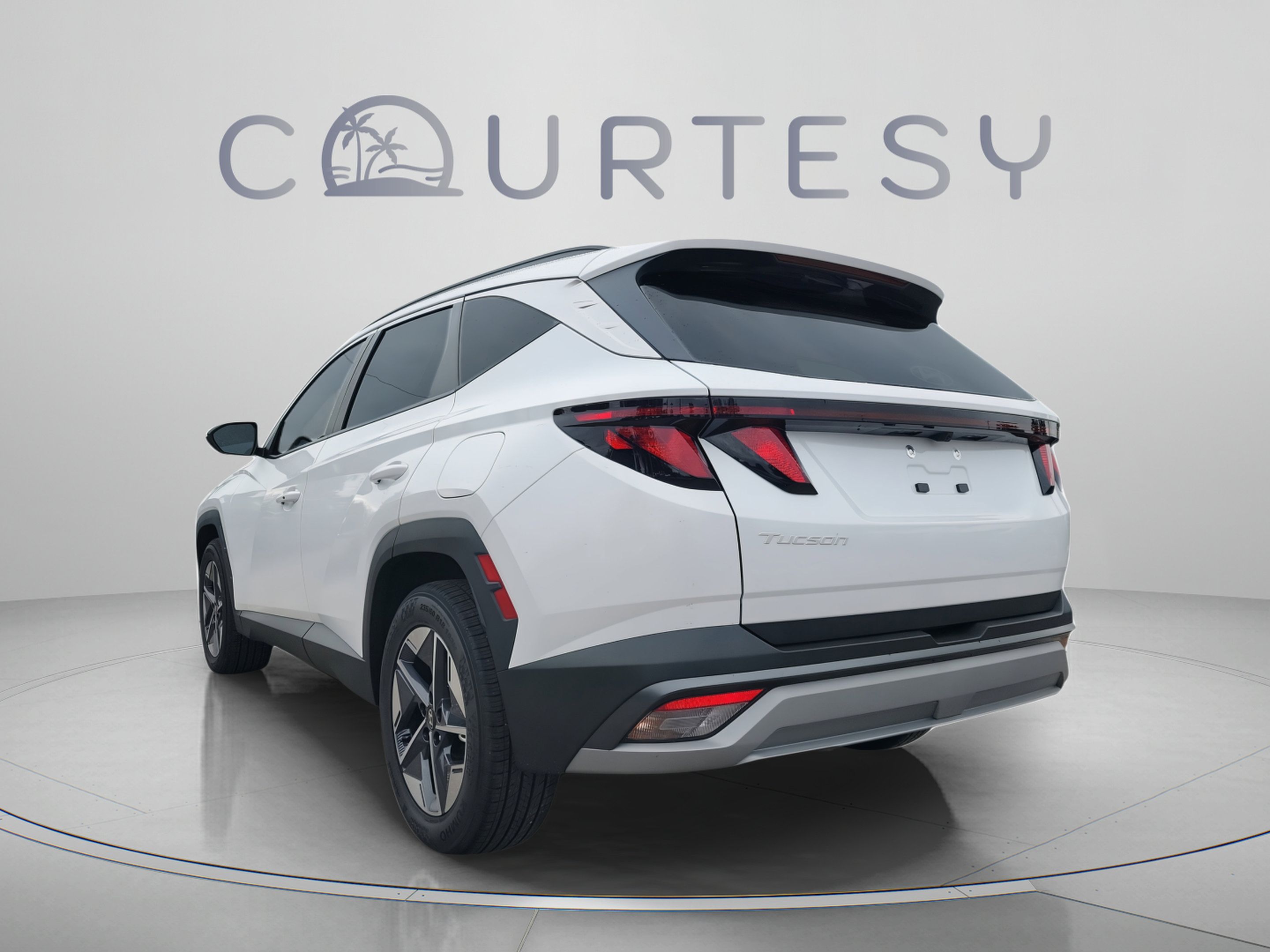 New 2026 Hyundai Tucson SEL Plus FWD image 3