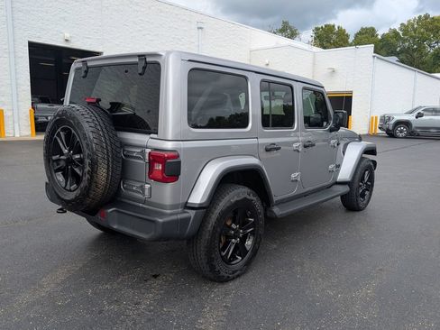 Used 2021 Jeep Wrangler Unlimited Sahara AWD/4WD image 7