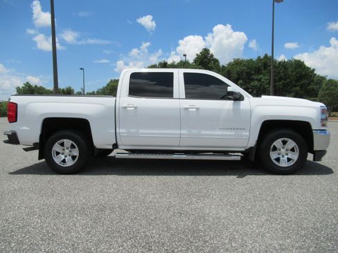Used 2018 Chevrolet Silverado 1500 LT w/ All Star Edition RWD image 2
