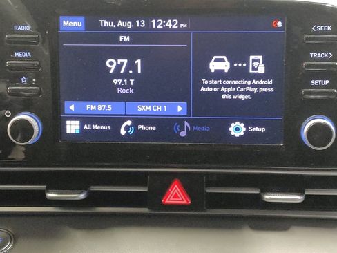 Used 2022 Hyundai Elantra SEL w/ Convenience Package FWD image 25