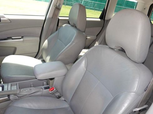 Used 2010 Subaru Forester 2.5X Limited AWD/4WD image 15