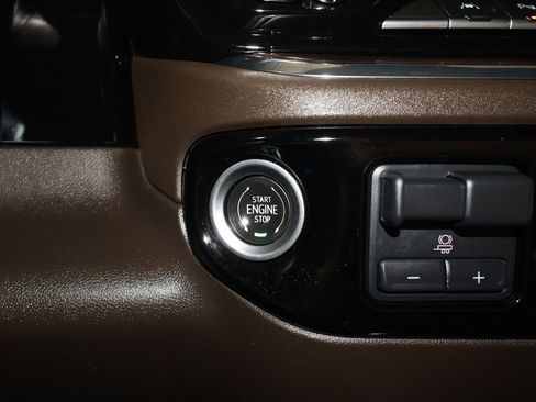 Certified 2023 GMC Sierra 1500 SLT w/ SLT Premium Plus Package image 16