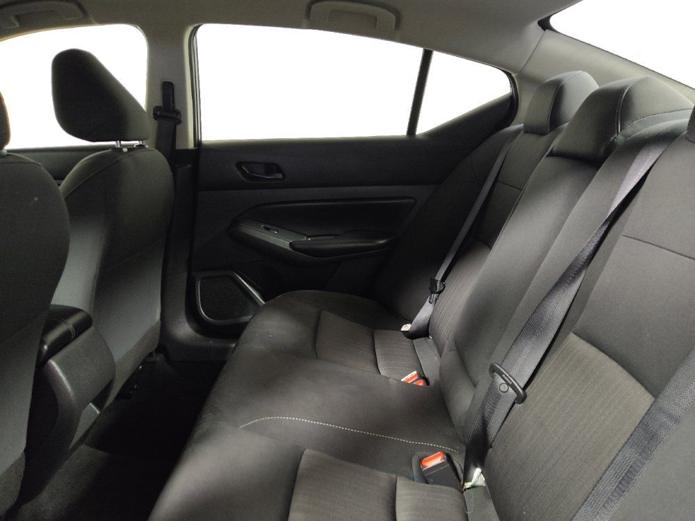 Used 2024 Nissan Altima 2.5 S FWD image 18