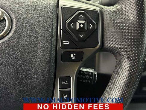 Used 2019 Toyota Tacoma SR5 image 39