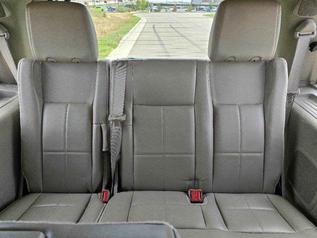 Used 2013 Lincoln Navigator 4WD w/ HD Trailer Tow Pkg image 16