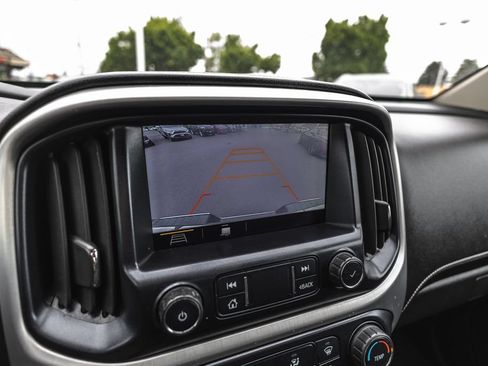 Used 2019 GMC Canyon SLE AWD/4WD image 18