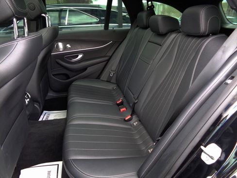 Used 2017 Mercedes-Benz E 400 4MATIC Wagon w/ Premium 1 Package image 15
