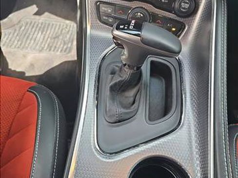 Used 2015 Dodge Challenger SRT Hellcat image 22