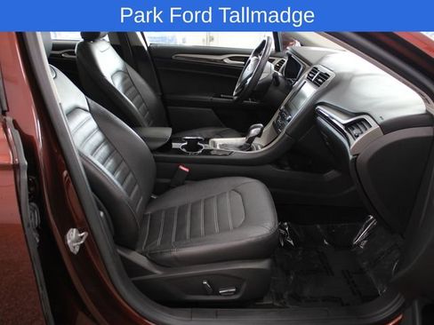 Used 2016 Ford Fusion SE w/ Equipment Group 202A image 24