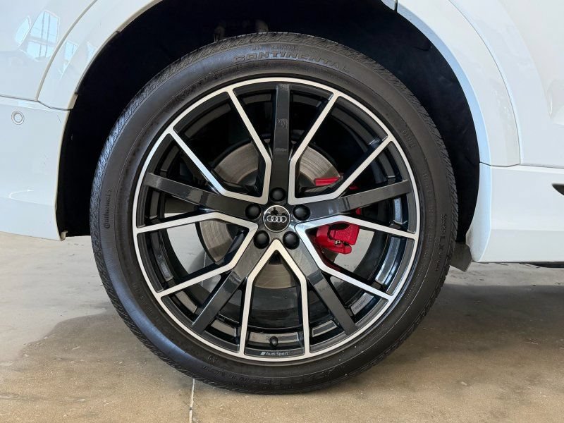 Used 2019 Audi Q8 Premium Plus w/ Premium Plus AWD/4WD image 9