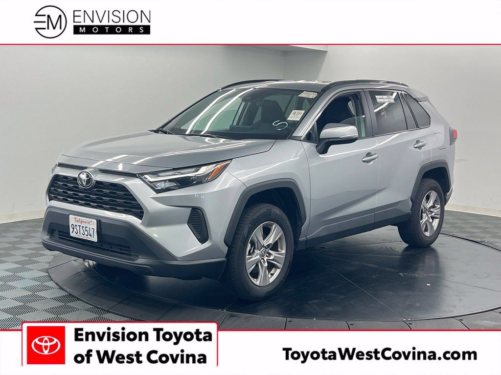 Used 2025 Toyota RAV4 XLE w/ Weather Package AWD/4WD image 1