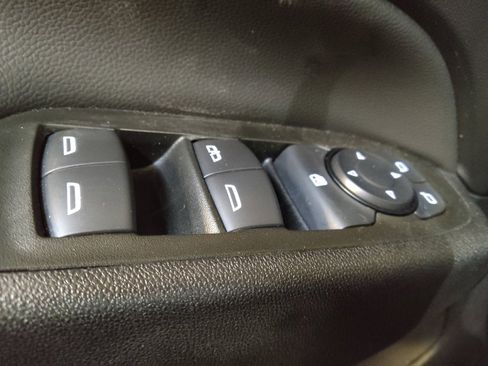 Used 2024 Chevrolet Equinox LT image 27