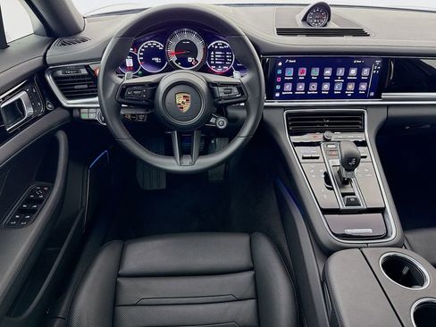 Certified 2023 Porsche Panamera Platinum Edition image 27