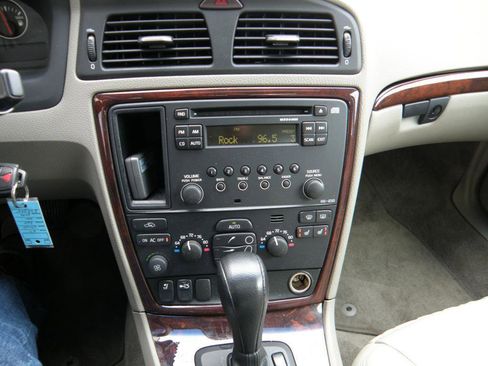 Used 2007 Volvo S60 2.5T image 8