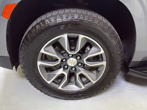 Used 2021 Chevrolet Tahoe LT w/ Rear Media and Nav Package RWD image 29