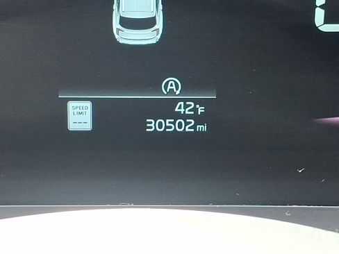 Certified 2023 Kia Telluride S w/ S Sunroof Package image 21