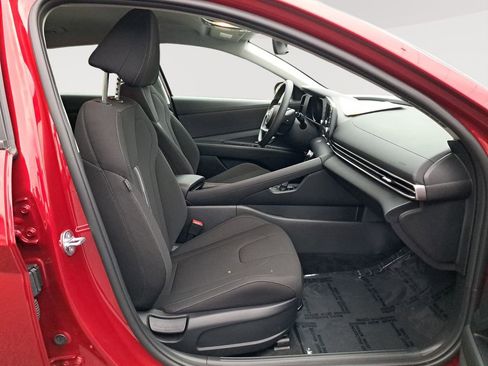 Used 2023 Hyundai Elantra Blue image 18