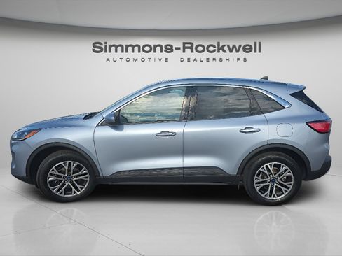 Used 2022 Ford Escape SEL w/ Technology Package image 8