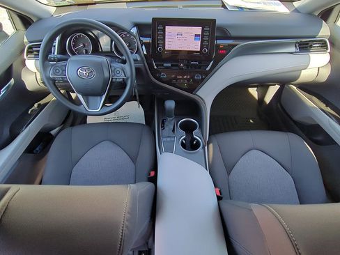 Used 2023 Toyota Camry LE image 22