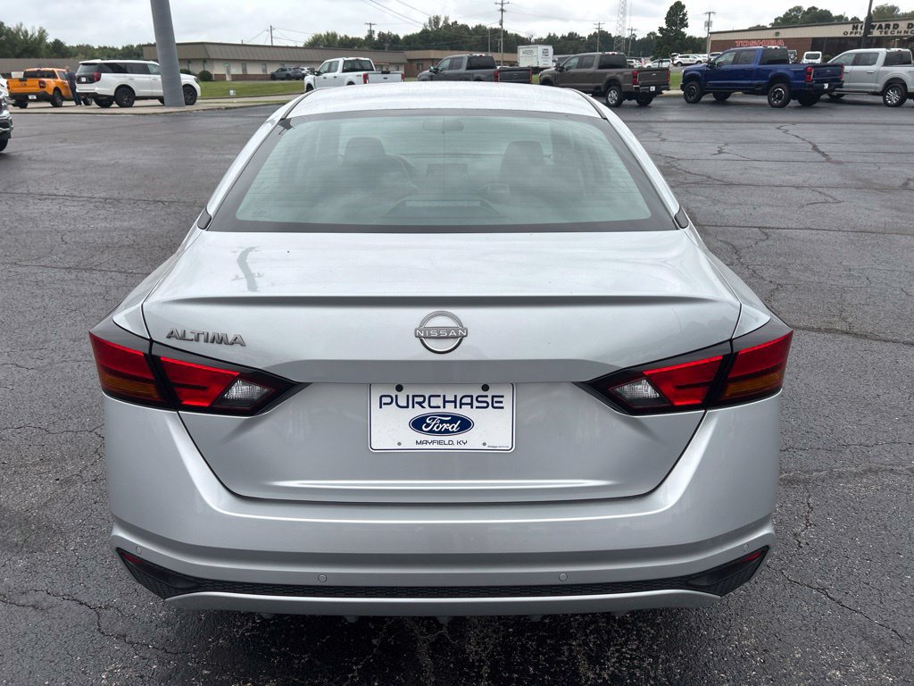 Used 2023 Nissan Altima 2.5 S FWD image 7