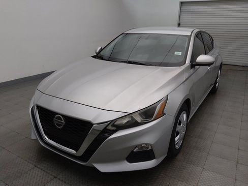 Used 2020 Nissan Altima 2.5 S FWD image 15