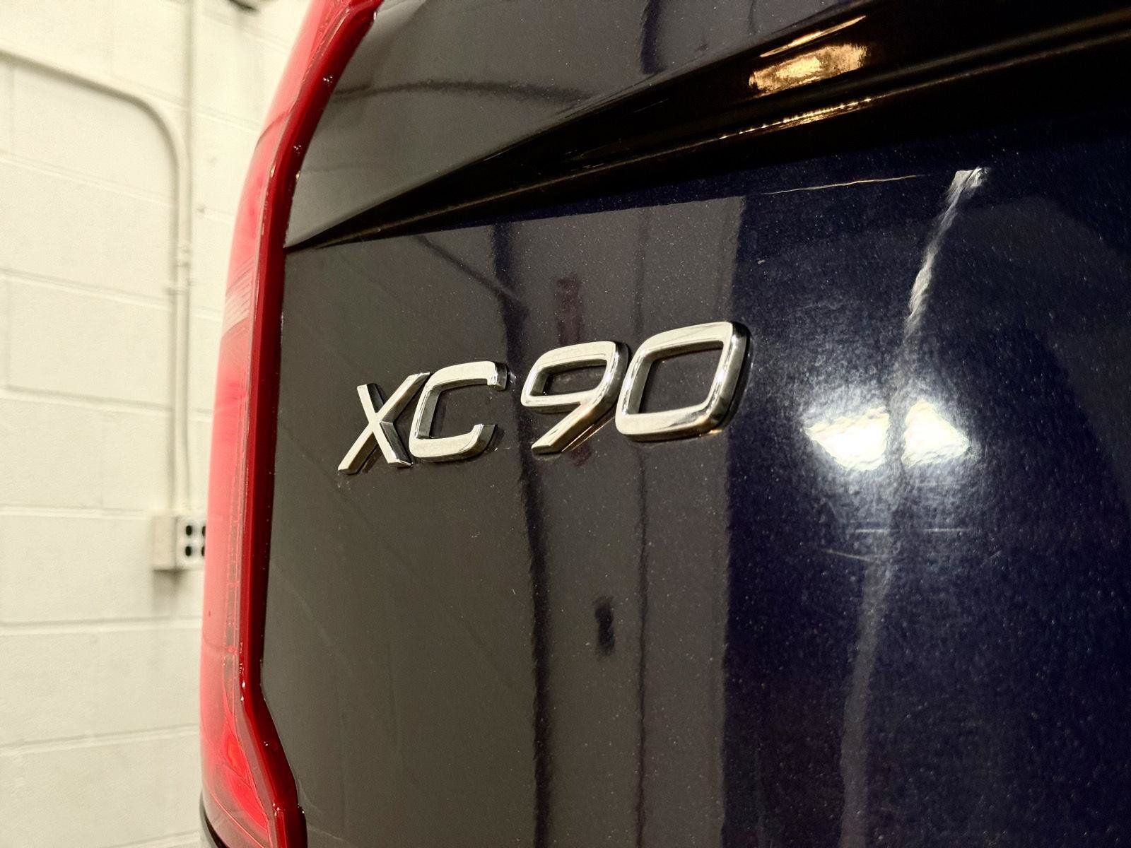 Used 2017 Volvo XC90 T5 Momentum w/ Vision Package FWD image 7