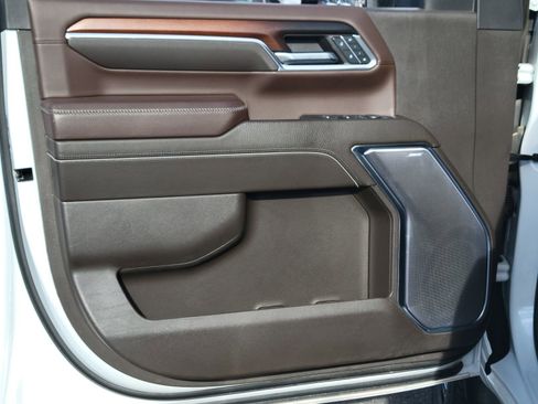 Used 2024 GMC Sierra 2500 Denali w/ Denali Reserve Package image 7