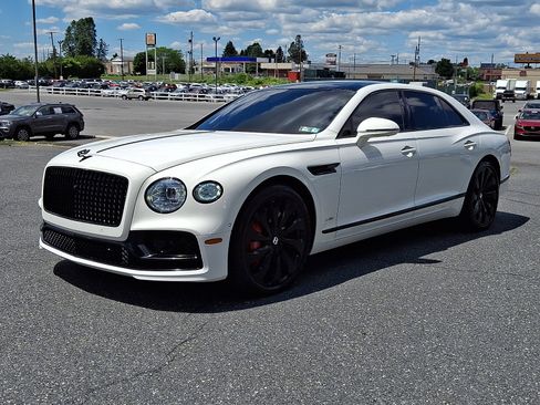 Used 2022 Bentley Flying Spur W12 AWD/4WD image 3
