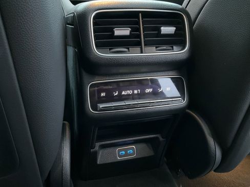 Used 2025 Mercedes-Benz GLS 450 4MATIC image 30