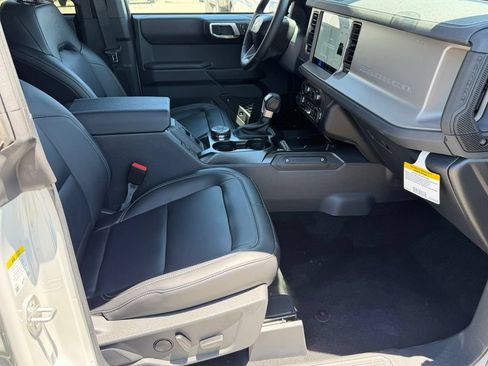 New 2026 Ford Bronco Outer Banks AWD/4WD image 10