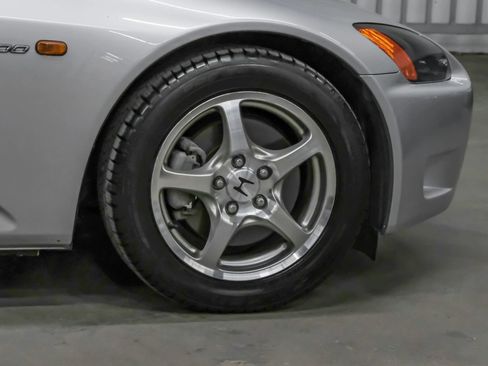 Used 2003 Honda S2000 image 39