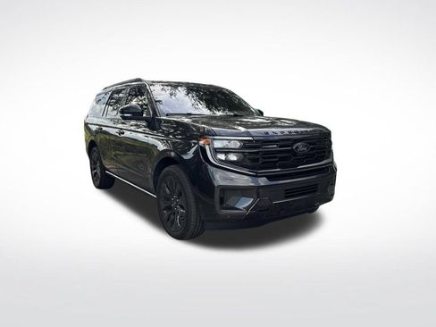Used 2025 Ford Expedition Platinum w/ Stealth Appearance Package AWD/4WD image 2