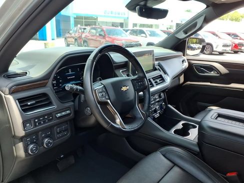 Certified 2024 Chevrolet Suburban High Country w/ Advanced Technology Package AWD/4WD image 10