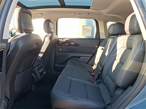 New 2026 Lincoln Nautilus Reserve w/ Jet Appearance Package image 5