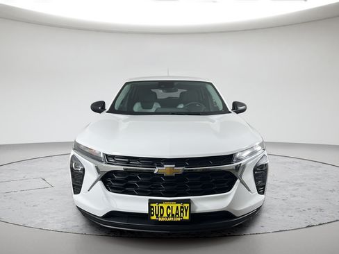 New 2026 Chevrolet Trax LS FWD image 8