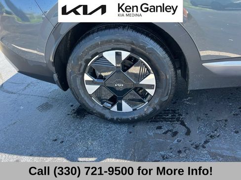 Certified 2026 Kia Sportage LX FWD image 21