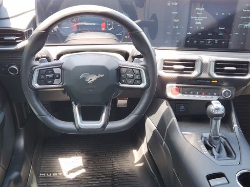Used 2025 Ford Mustang GT Premium RWD image 26
