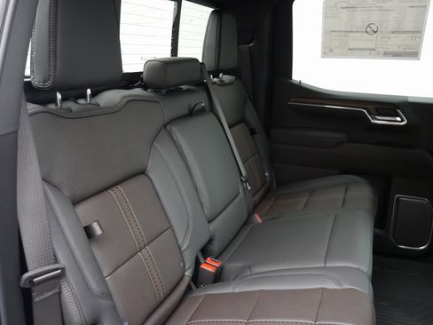 New 2026 Chevrolet Silverado 1500 High Country w/ Technology Package image 28