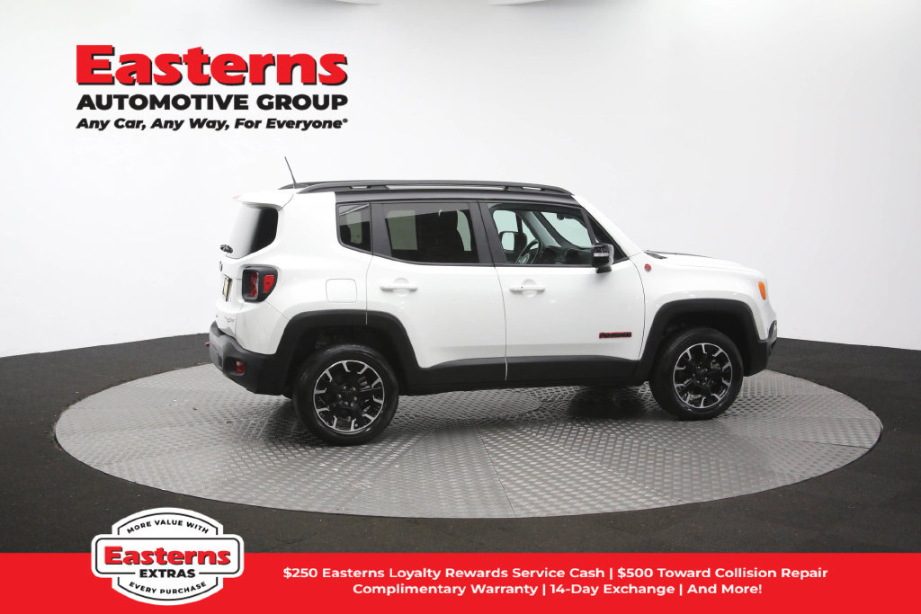 Used 2023 Jeep Renegade Trailhawk AWD/4WD image 45
