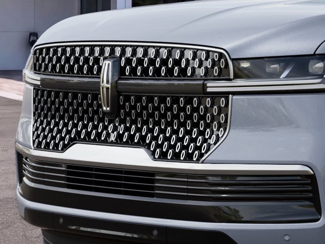 New 2027 Lincoln Navigator Reserve AWD/4WD image 17