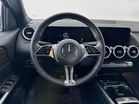 Certified 2026 Mercedes-Benz GLA 250 4MATIC image 23