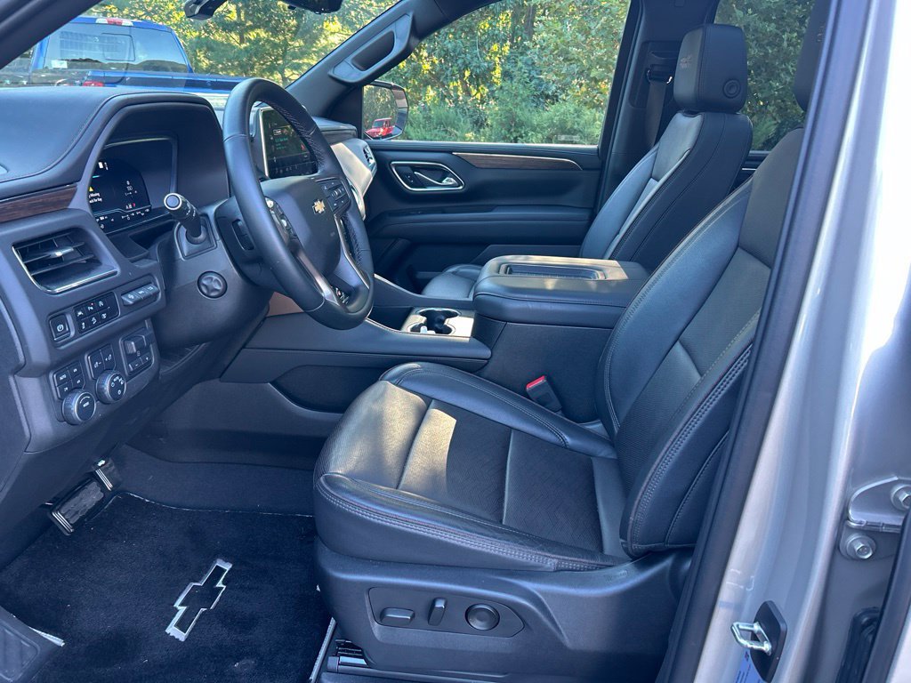 Used 2023 Chevrolet Suburban High Country w/ Max Trailering Package AWD/4WD image 26