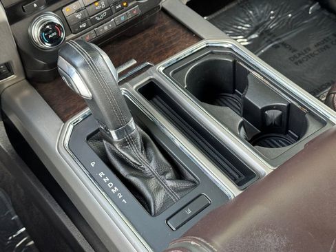 Used 2016 Ford F150 Platinum w/ Equipment Group 701A Luxury image 30