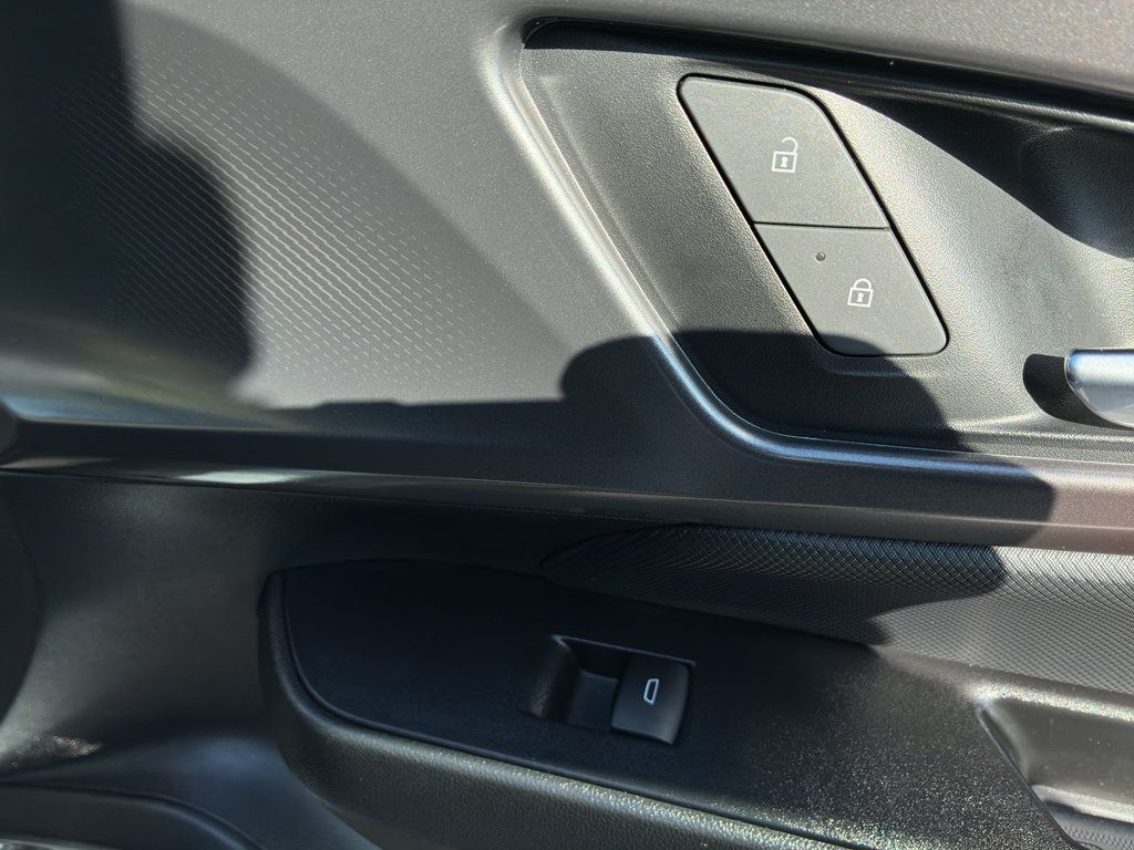 Used 2024 Chevrolet Equinox EV RS FWD image 52