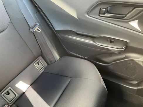 Used 2025 Toyota Prius LE image 35