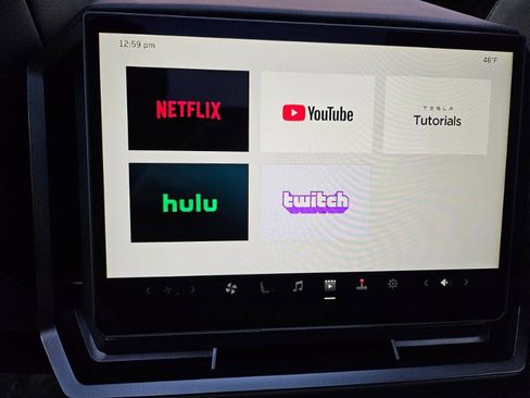 Used 2025 Tesla Cybertruck AWD Crew Cab image 74