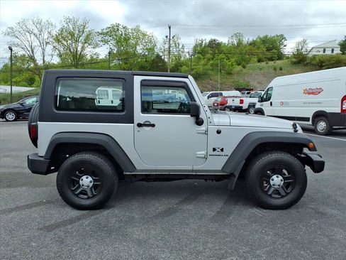 Used 2008 Jeep Wrangler X AWD/4WD image 2